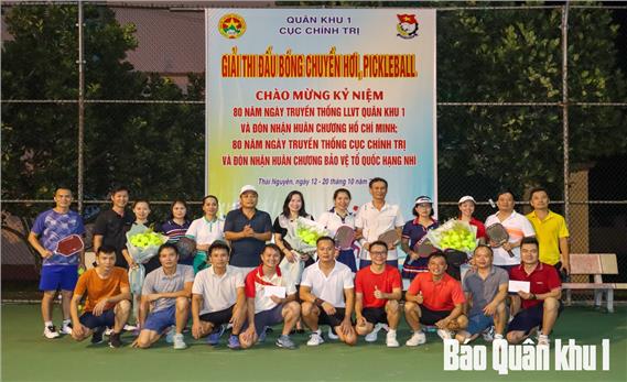 Giải bóng chuyền hơi, pickleball chào mừng 80 năm Ngày truyền thống LLVT Quân khu và Cục Chính trị thành công tốt đẹp